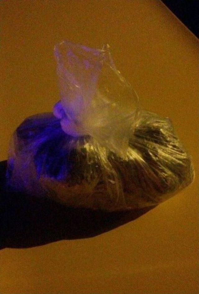 Uyuşturucu Tacirlerine Polis Baskını 2