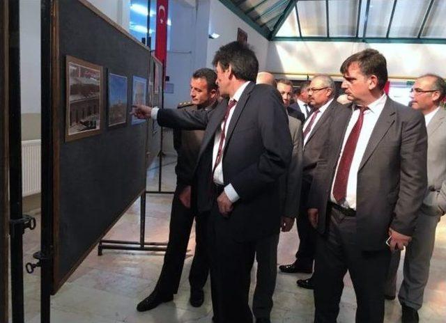 Gediz Meslek Yüksekokulu’nda ‘15 Temmuz Milli İrade Destanı’ Konulu Fotoğraf Sergisi Düzenlendi