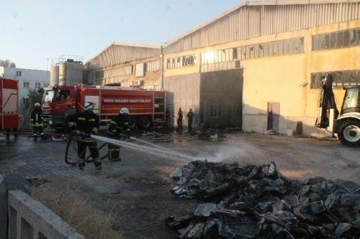 Viyol Fabrikası Yanarak K&uuml;l Oldu
