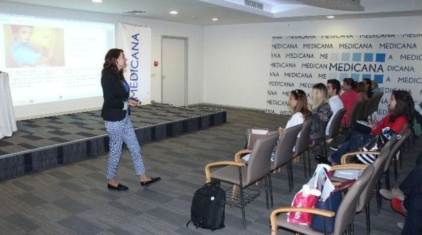 Konya&rsquo;da Bebek Emzirme Semineri