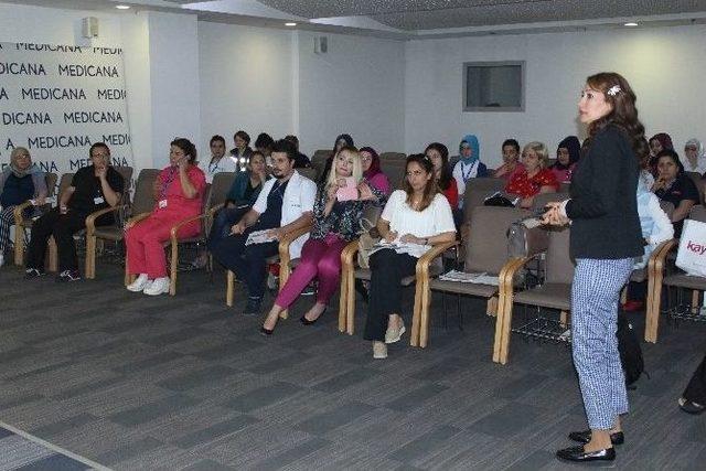 Konya’da Bebek Emzirme Semineri