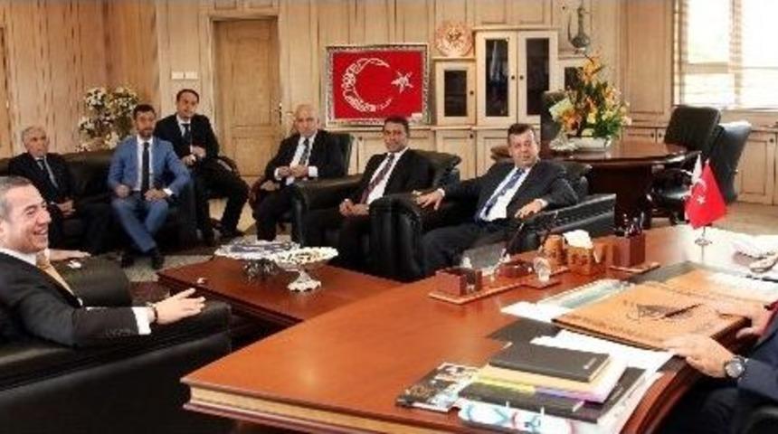 Ga&uuml;n İş D&uuml;nyasıyla Omuz Omuza Olacak