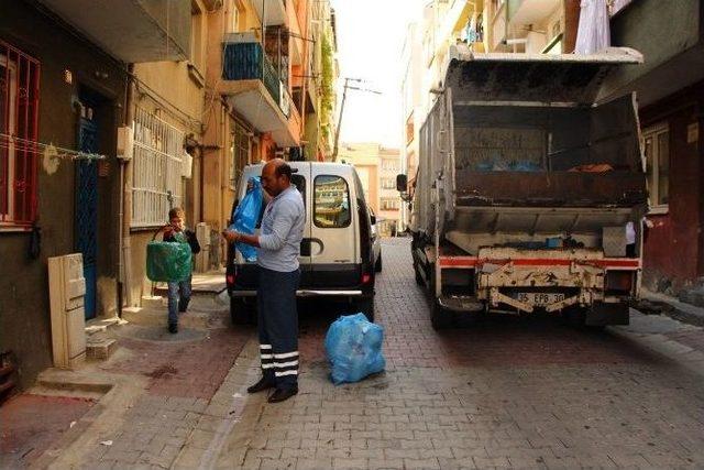 Kağıthane’de Geri Dönüşüm Çalışmaları Devam Ediyor