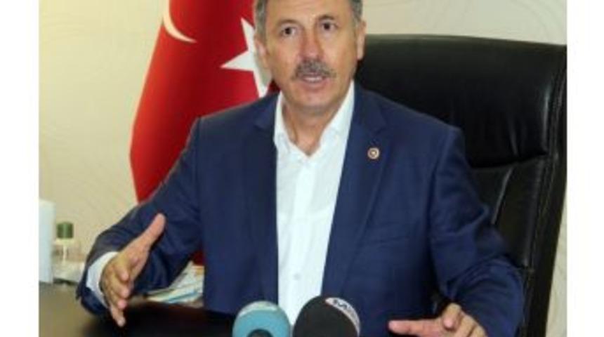 Sel&ccedil;uk &Ouml;zdağ&rsquo;dan &lsquo;demokrasi Meydanı&rsquo; &Ouml;nerisi