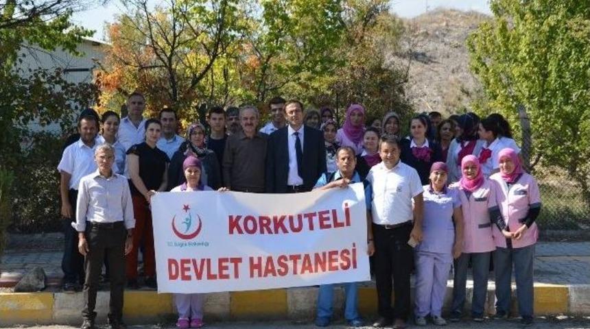 Hastane Personelinden 10 Bin Adım Y&uuml;r&uuml;y&uuml;ş