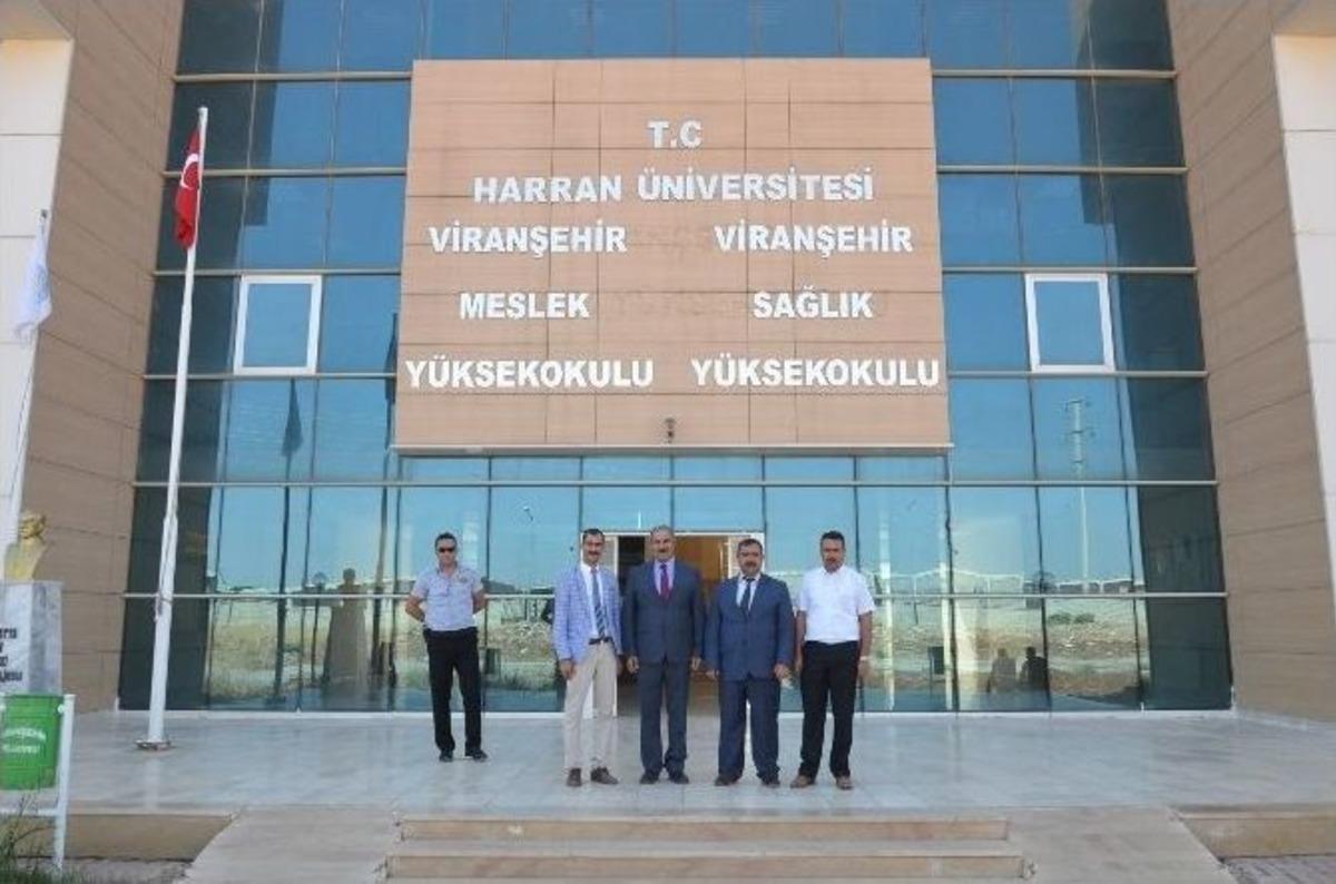 Sinan Ateş&acute;ten Sağlık Meslek Y&uuml;ksekokul M&uuml;d&uuml;r&uuml; Seyrek&acute;e Ziyaret