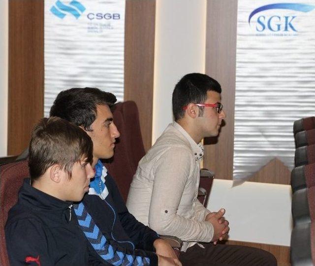 Aky&uuml;z&rsquo;den &rsquo;kayıt Dışı İstihdam&rsquo; Uyarısı 2