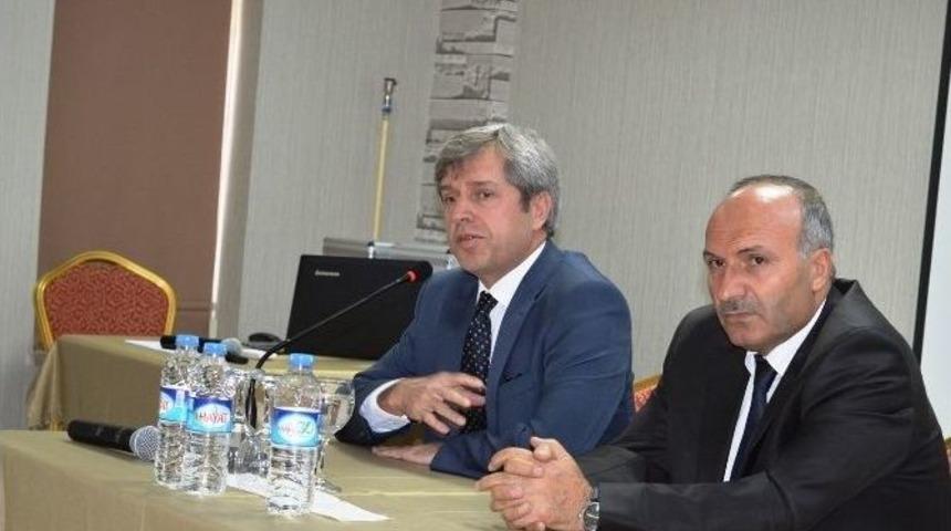Vali &Ccedil;ınar Okul M&uuml;d&uuml;rleriyle Bir Araya Geldi
