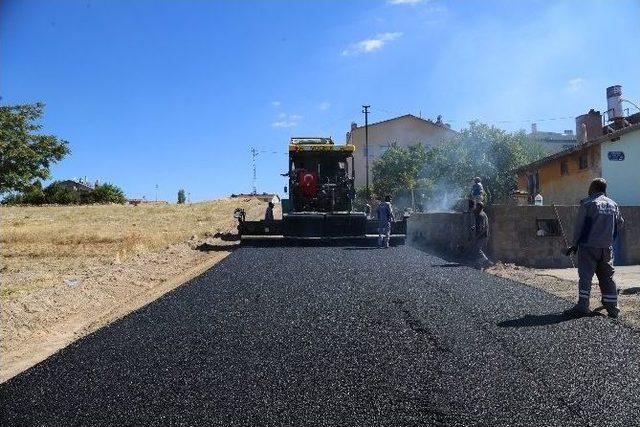 Mahallelerde Asfalt &Ccedil;alışmaları S&uuml;r&uuml;yor 1
