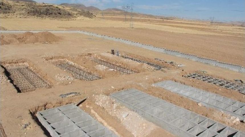 Şehir Mezarlığını Genişletme &Ccedil;alışmaları Devam Ediyor