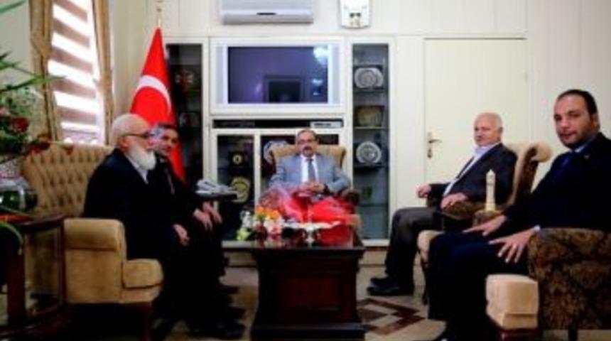 Sp&rsquo;den Vali&rsquo;ye Ziyaret