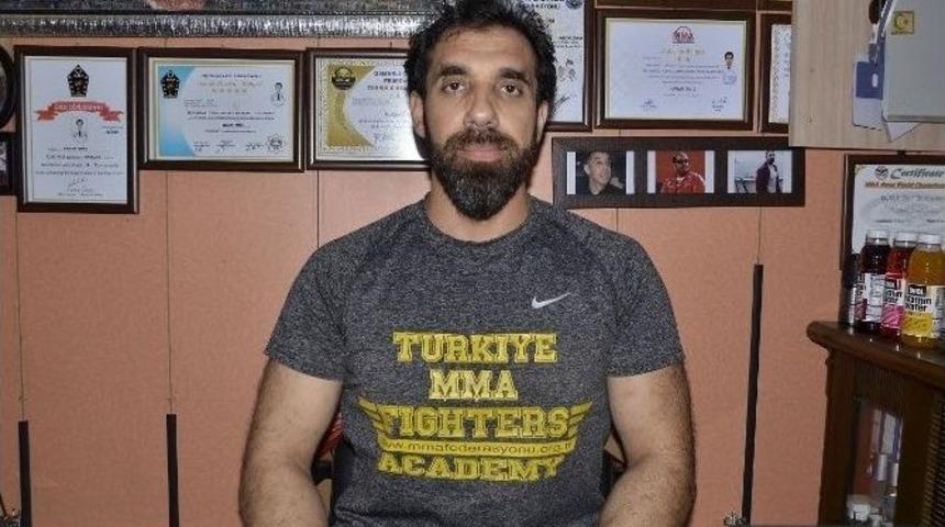 D&uuml;nya Şampiyonundan Belgesiz Salon A&ccedil;anlara Tepki