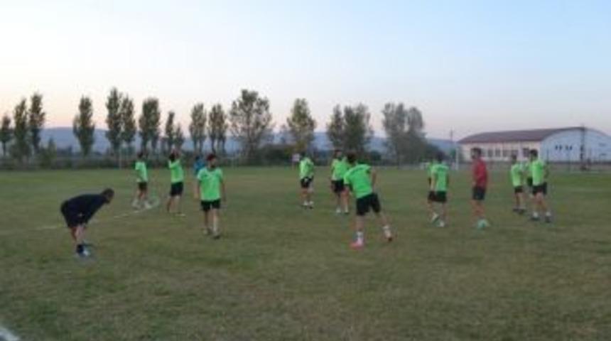 Bigadi&ccedil; Belediyespor, K&uuml;&ccedil;&uuml;kk&ouml;yspor Hazırlıklarına Başladı