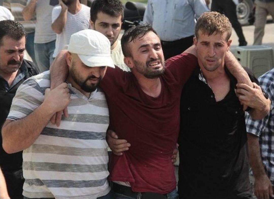 Adana&rsquo;daki Feci Kazada 2 Kızını Kaybeden Baba İsyan Etti