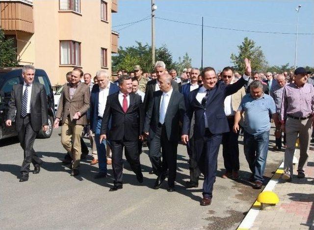 Giresun’da Şehit Ömer Halisdemir Caddesi Ve Demokrasi Parkı Açıldı