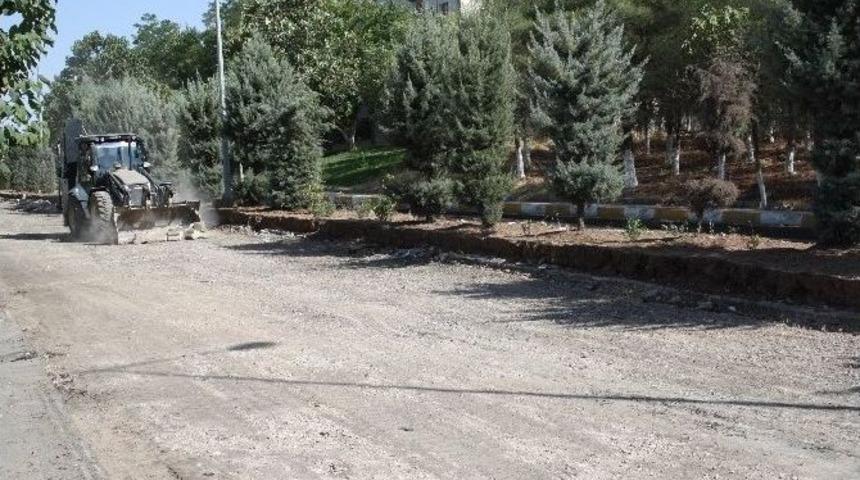 D&uuml;&rsquo;de Asfalt &Ccedil;alışmaları Devam Ediyor
