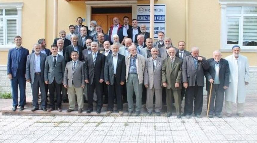 Emekli Din G&ouml;revlileri Bir Araya Geldi