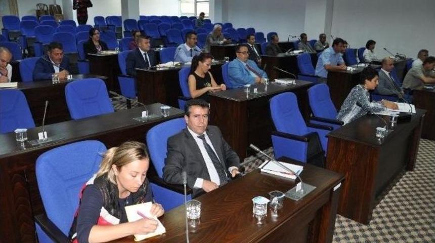 Daire M&uuml;d&uuml;rleriyle Toplandı
