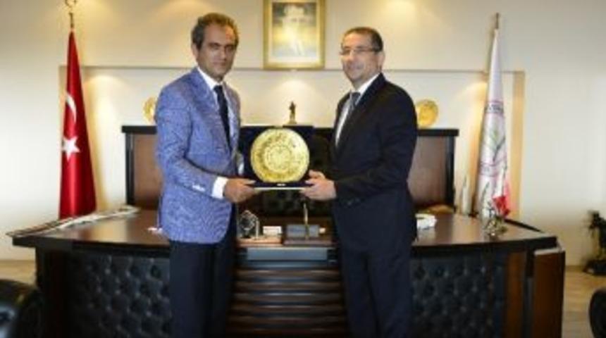 Başsavcı Yağız&rsquo;dan Rekt&ouml;r &Ouml;zer&rsquo;e Ziyaret