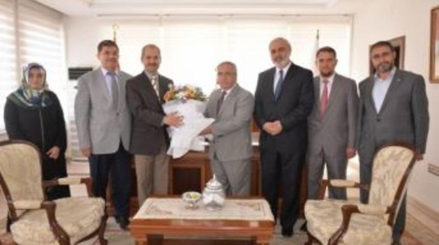 Vali Nayir: Dinimizin İlk Emri Oku