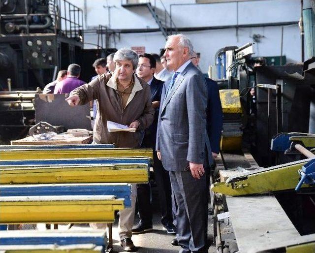 Başkan Yılmaz Al&uuml;minyum Fabrikasını İnceledi 3