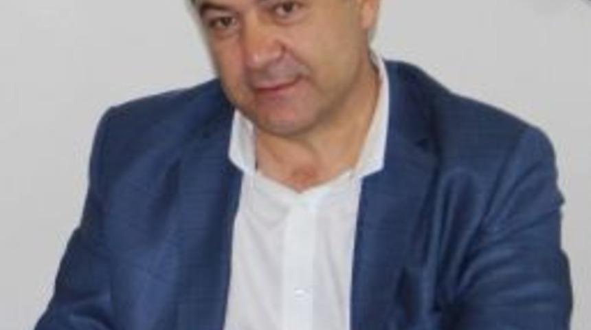 Başkan &Ouml;ze&ccedil;oğlu&rsquo;ndan Dostluk Mesajı