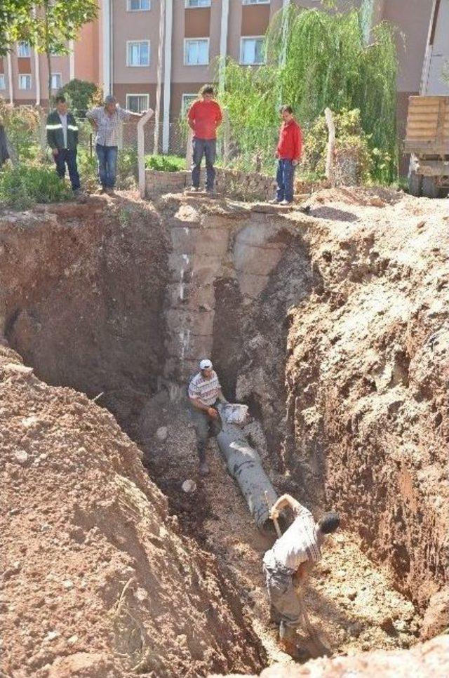 Toki’de Yağmur Suyu Kanalı Yenilendi