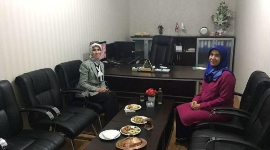 Vali Eşi G&uuml;lhan Erin&rsquo;den Togem&rsquo;e Ziyaret
