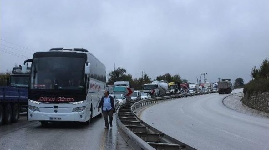 (&ouml;zel Haber) Karayolunda Tır Makasladı, Ara&ccedil;lar Kaydı