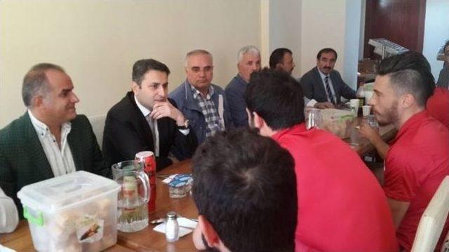 Başkan Eroplu’ndan Tokatspor’a Moral Ziyareti