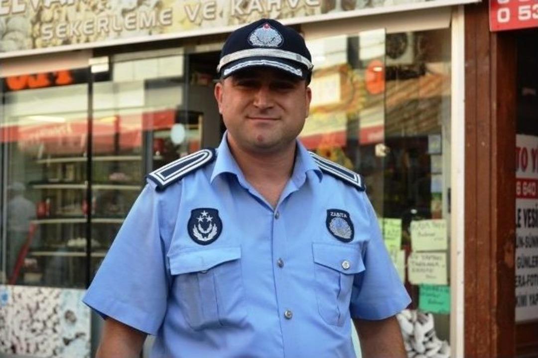 Ayvalık&rsquo;ta Trafiğe Ve Yaya Kaldırımlarına Park Eden Motosikletlere Af Yok