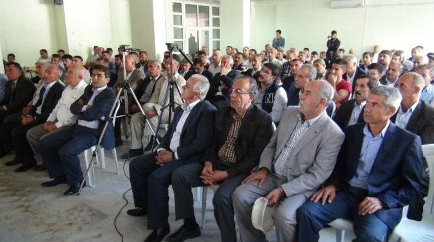 Silvan Belediyesi&rsquo;ne Kayyum Olarak Atanan Kaymakam Murat K&uuml;t&uuml;k, Vatandaşlarla Bir Araya Geldi