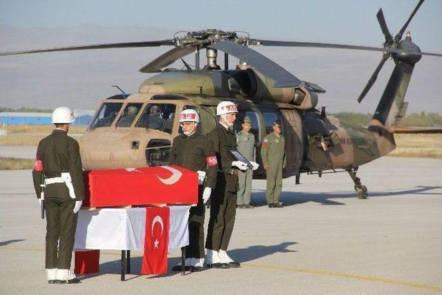 Şehit Uzman &Ccedil;avuş İ&ccedil;in Erzurum&rsquo;da T&ouml;ren D&uuml;zenlendi 1