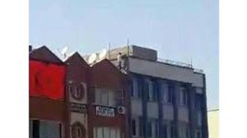 Gaziantep&rsquo;te İşsiz Gencin İntihar Girişimi Alay Konusu Oldu