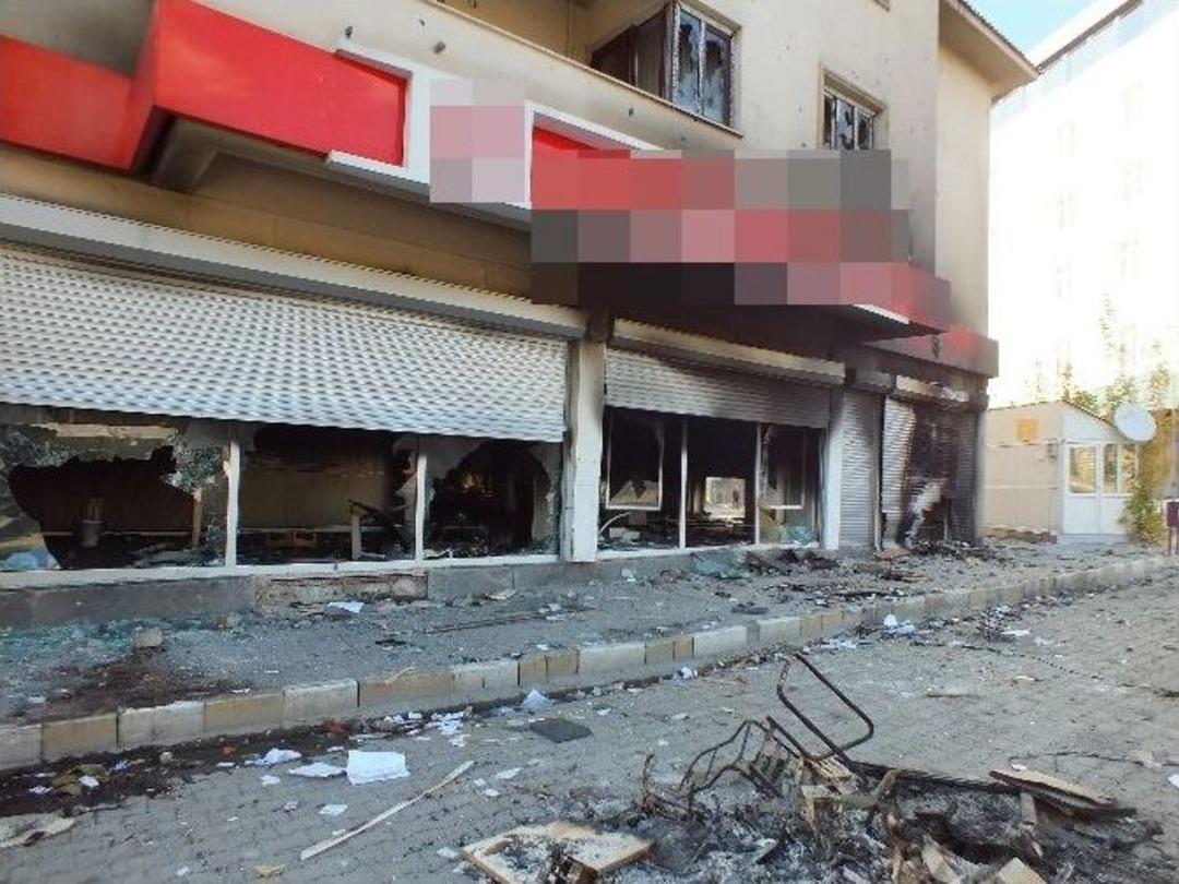 Malazgirt&rsquo;te 6-7 Ekim&rsquo;in İzleri Hala Duruyor