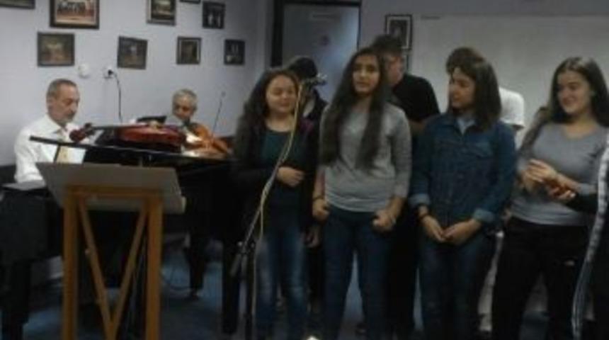 Soma Musiki Derneği Sezonu A&ccedil;tı