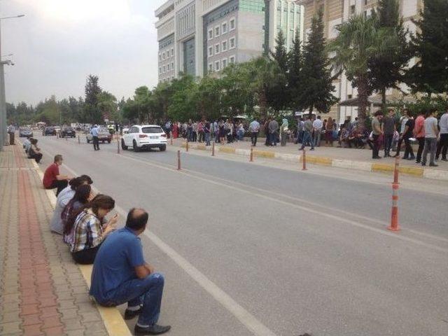 Antalya Adliyesinde Canlı Bomba Alarmı