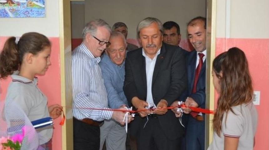 Hayırsever Araştırmacı Yazar İşcan, Osmaneli&rsquo;ye İkinci K&uuml;t&uuml;phanesini Kazandırdı