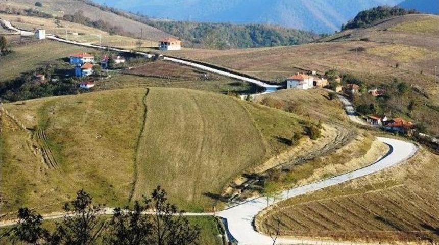 Kırsal Mahalleler Beton Yollarla Örülüyor