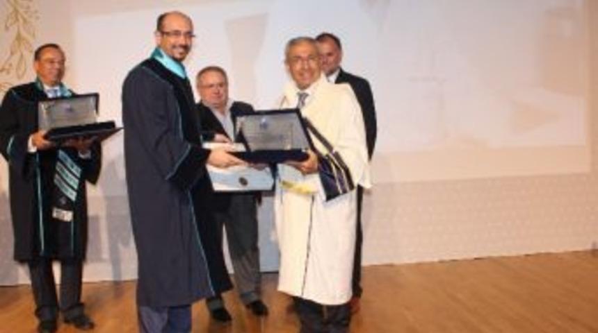 Bilgisayar Destekli İla&ccedil; Tasarımı &Ccedil;alışmasına T&uuml;bitak&rsquo;tan Teşvik &Ouml;d&uuml;l&uuml;