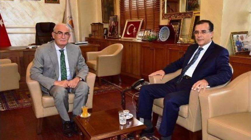 Başkan Yılmaz&rsquo;a Ziyaretler