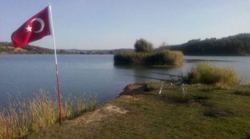 Pazarlar G&ouml;leti&rsquo;nde Balık Tutmak Yasaklandı