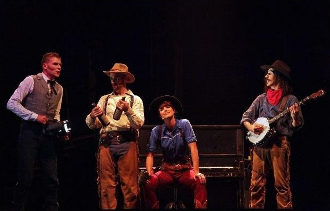 &rsquo;cirque Eloize Saloon&rsquo; Vahşi Batı&rsquo;yı Expo 2016&rsquo;ya Getirdi