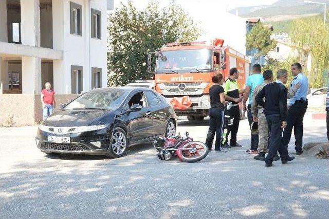 Niksar’da Otomobil İle Motosiklet Çarpıştı: 1 Yaralı