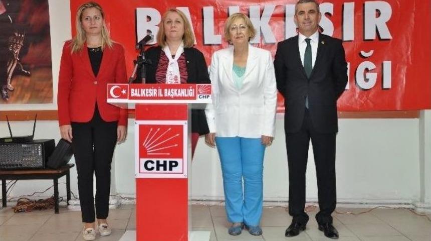 Bahriye &Uuml;&ccedil;ok Anıldı