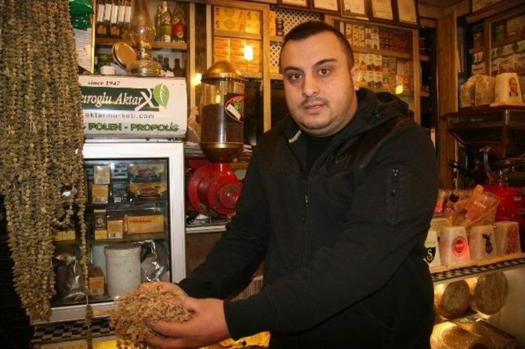 Gripten Korkan Vatandaş Hastalanmamak İ&ccedil;in Aktarların Yolunu Tuttu