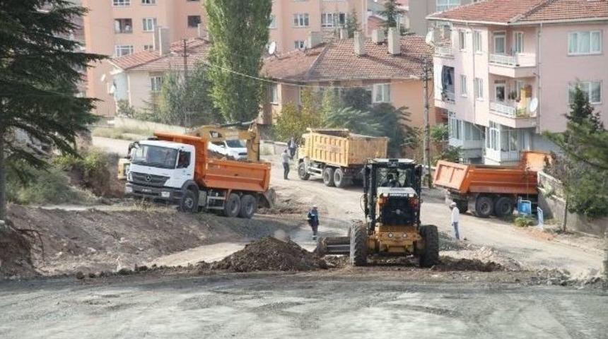 Karapınar&rsquo;da Yol A&ccedil;ma &Ccedil;alışmaları Başladı