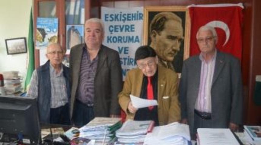 3 Fidan Dikmeli Bir Hayvan Beslemeli