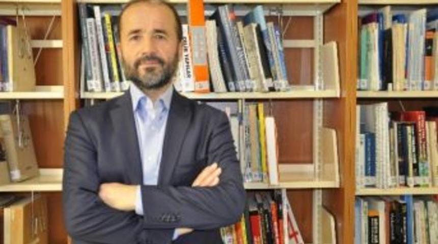 Do&ccedil;. Dr. Demirel: "t&uuml;rkiye, Mevcut Durum D&uuml;zelene Kadar, Kendi G&uuml;venliğini Sağlamak Amacıyla Sınır-&ouml;tesi Askeri Operasyonlar Yapabilir"