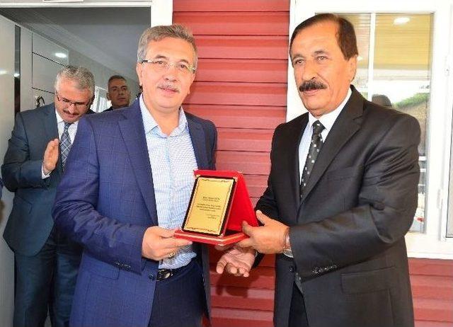 Başkan Çetin Dolmuş Durağının Açılışını Yaptı